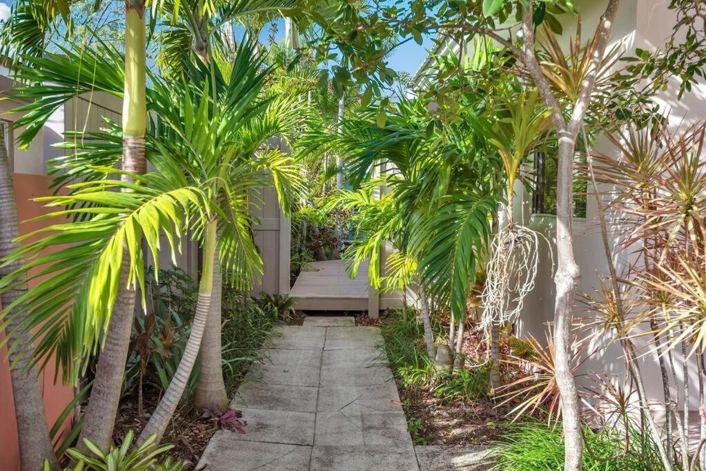 Charming Studio W Pool One Mile To Beach Pets Welcome Lake Worth Beach Exterior foto